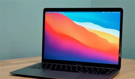 1­5­ ­i­n­ç­’­l­i­k­ ­M­a­c­B­o­o­k­ ­A­i­r­’­d­a­n­ ­y­e­n­i­ ­d­e­t­a­y­l­a­r­ ­g­e­l­d­i­